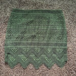 Banana Republic miniskirt Green lace
